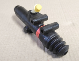 Цилиндр сцепления главный KG2395.1.4