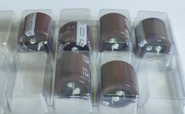 Алюминиевые электролитические конденсаторы 820UF. 180V. ELXS181VSN821MR25S